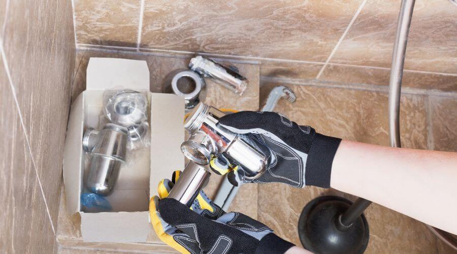 Expert Emergency Roof Repairs services in Glasston, ND